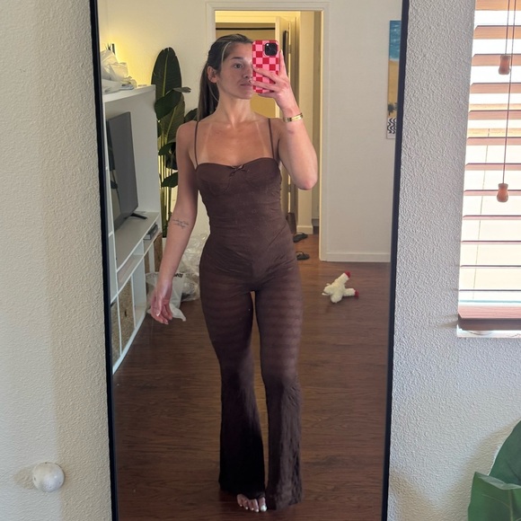Fashion Nova Valentina Lace Jumpsuit - Chocolate | Lace Brown Jumpsuit | S | NWT - Picture 2 of 6